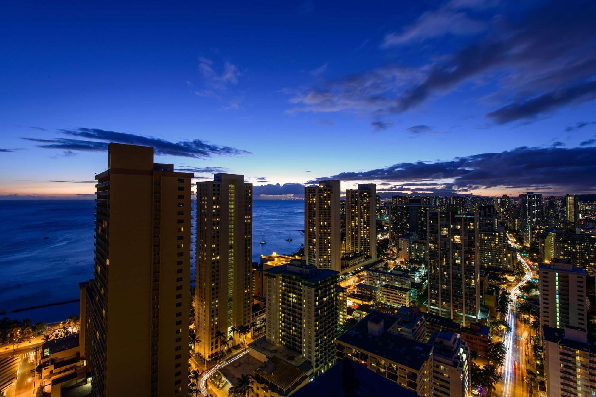 Hilton Waikiki Beach Hotel Honolulu Exterior foto